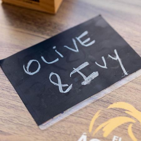 Olive & Ivy Guesthouse Canillas de Aceituno Εξωτερικό φωτογραφία