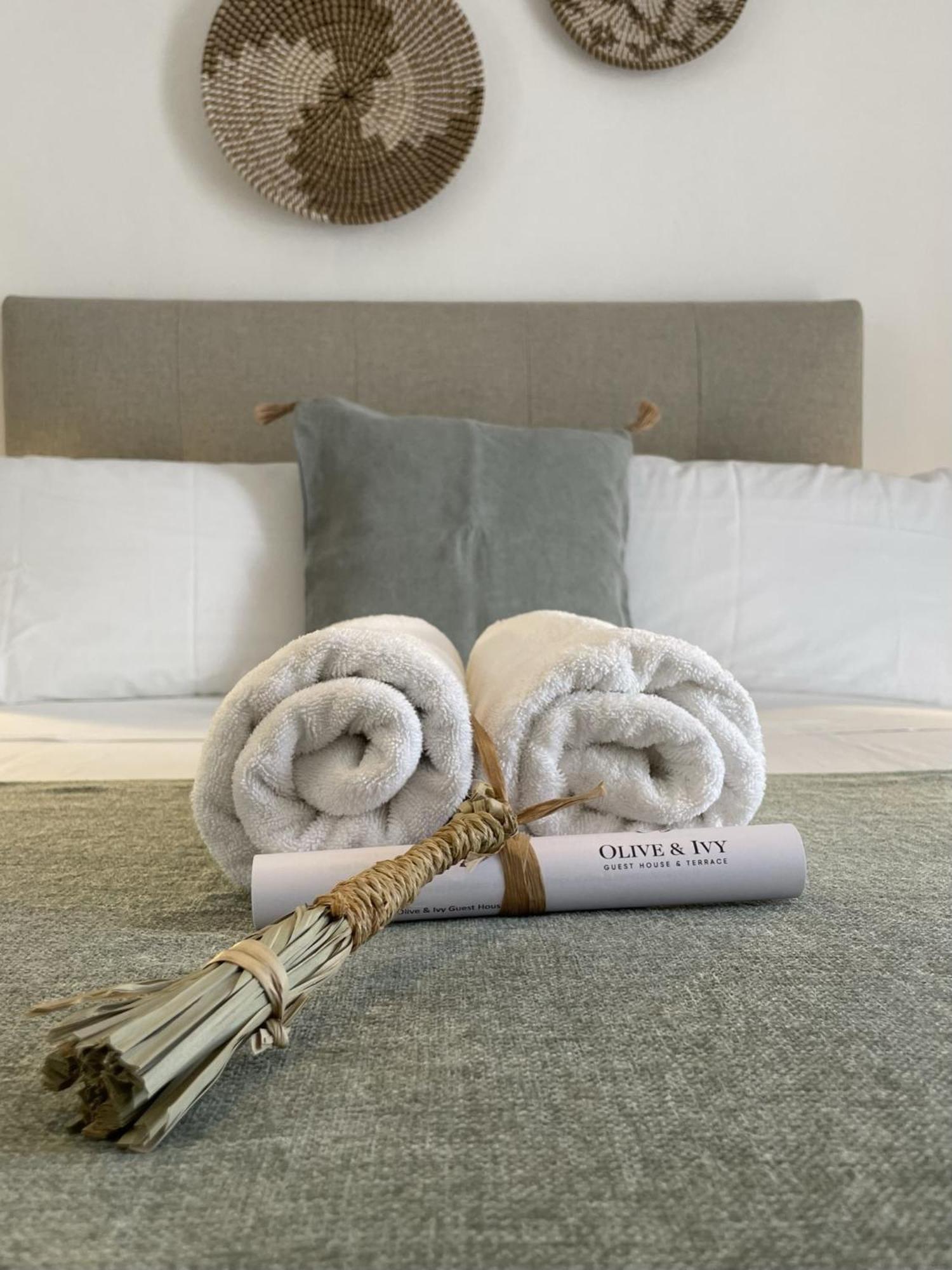 Olive & Ivy Guesthouse Canillas de Aceituno Δωμάτιο φωτογραφία